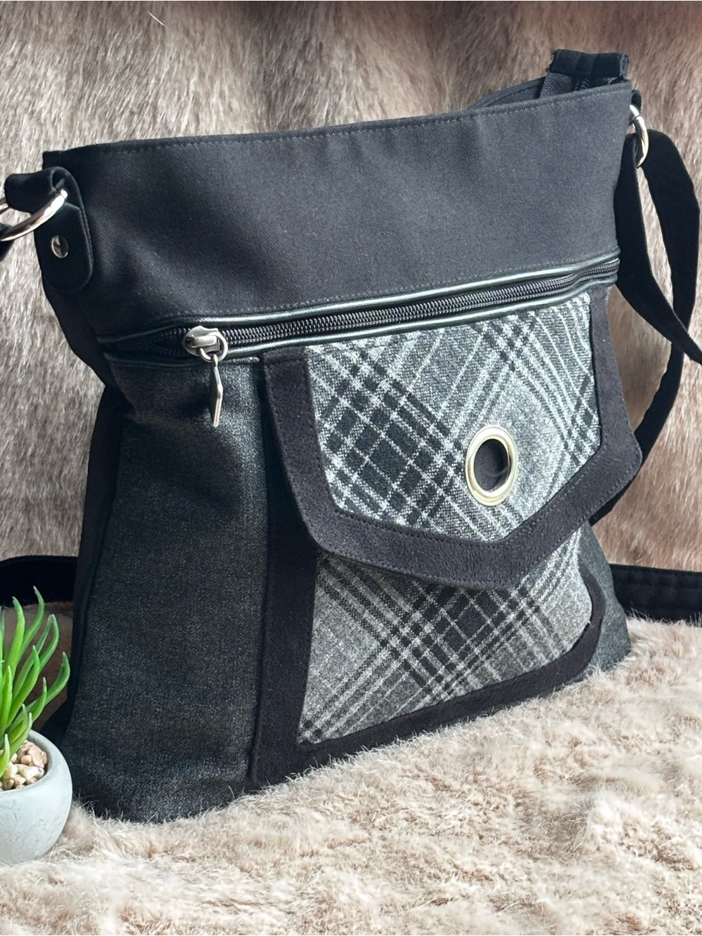 Jaks Black Plaid Crossbody Bag with Front Pocket